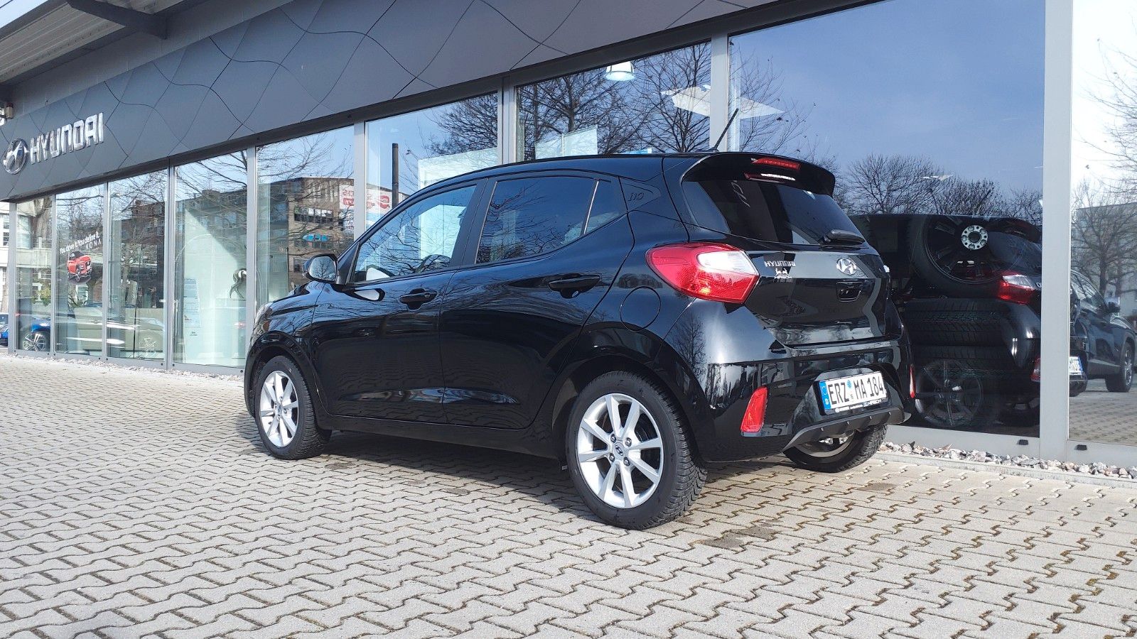 Fahrzeugabbildung Hyundai i10 1.0 Connect & Go NAVI KAMERA SHZ