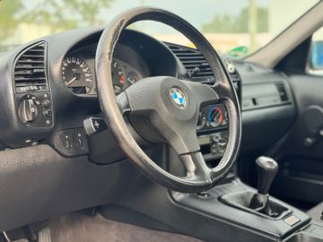 BMW 320 - 9