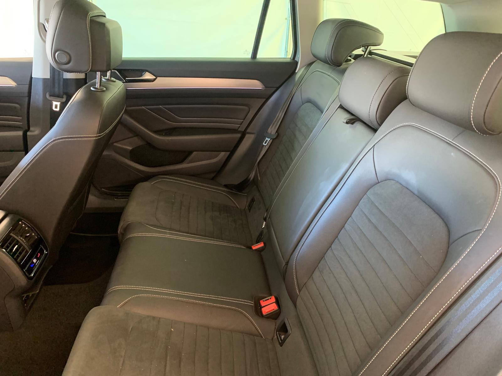 Volkswagen Passat Elegance DigTacho ACC Pano Memory, миниатюра 9