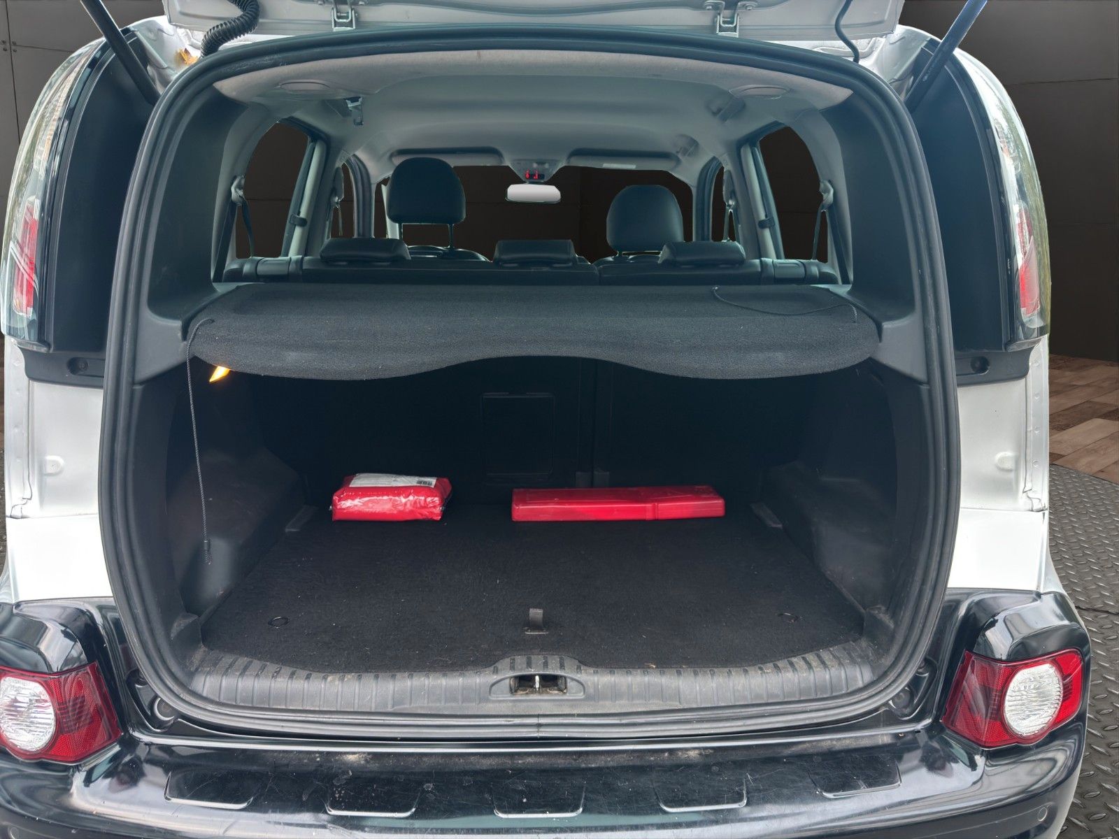 Fahrzeugabbildung Citroën C3 Picasso Exclusive*NAVI*Kamara*Leder*