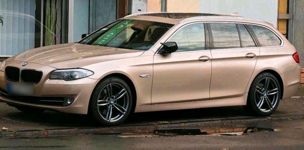 Image of BMW 218