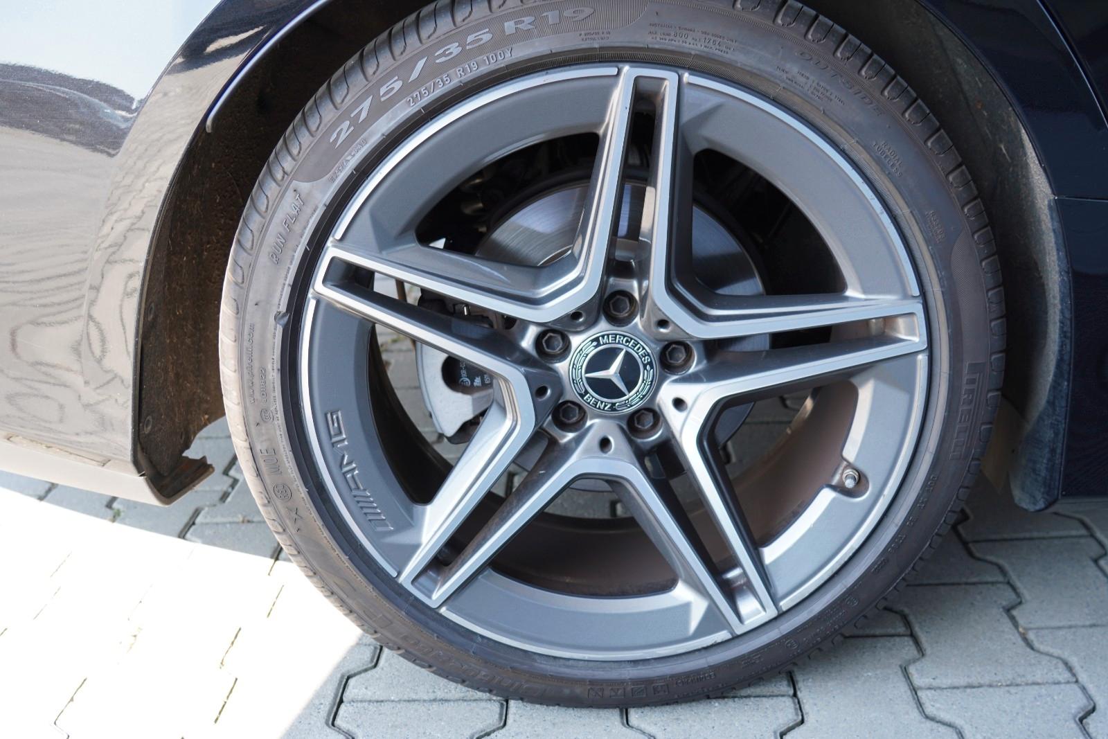 Mercedes-Benz CLS 300 AMG Line MIT 3 JAHREN GARANTIE