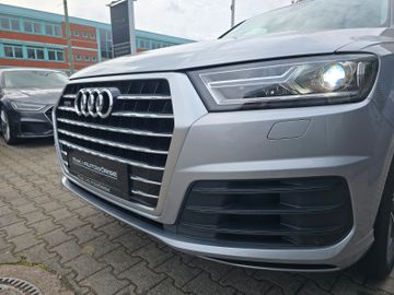 Audi Q7 - 4
