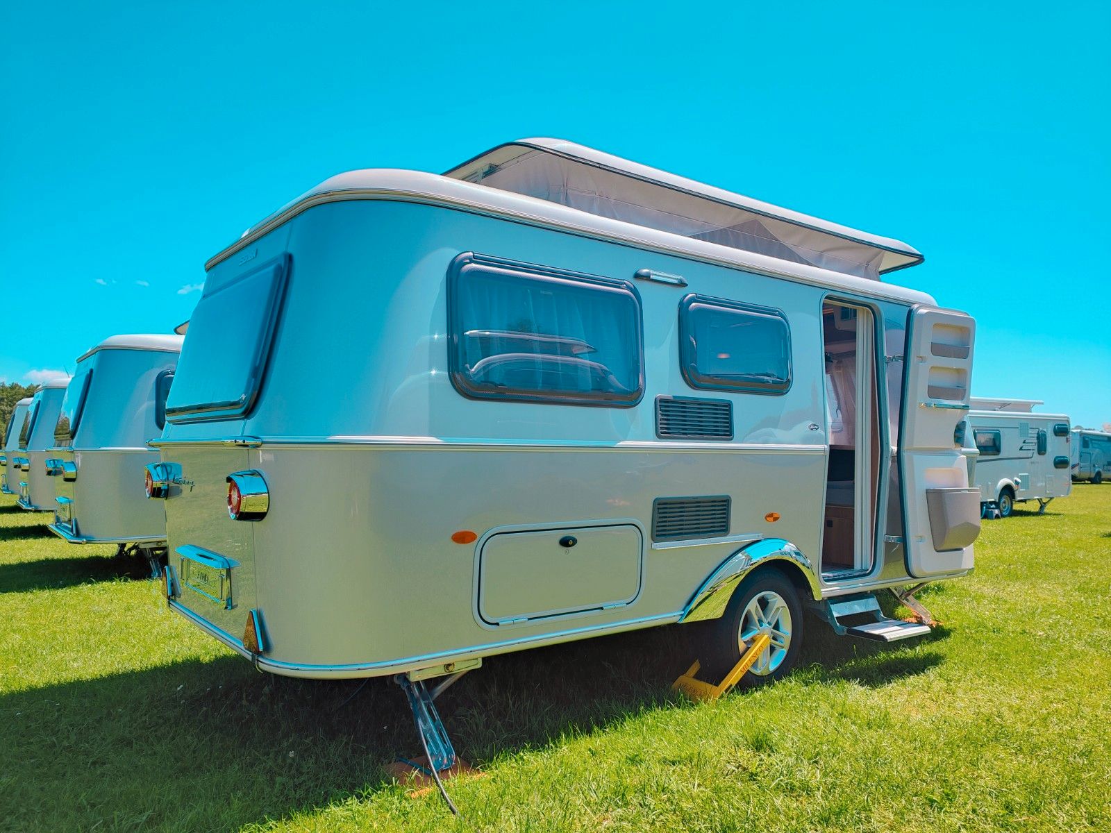 Fahrzeugabbildung HYMER / ERIBA / HYMERCAR TOURING 530 LEGEND URBAN 2024