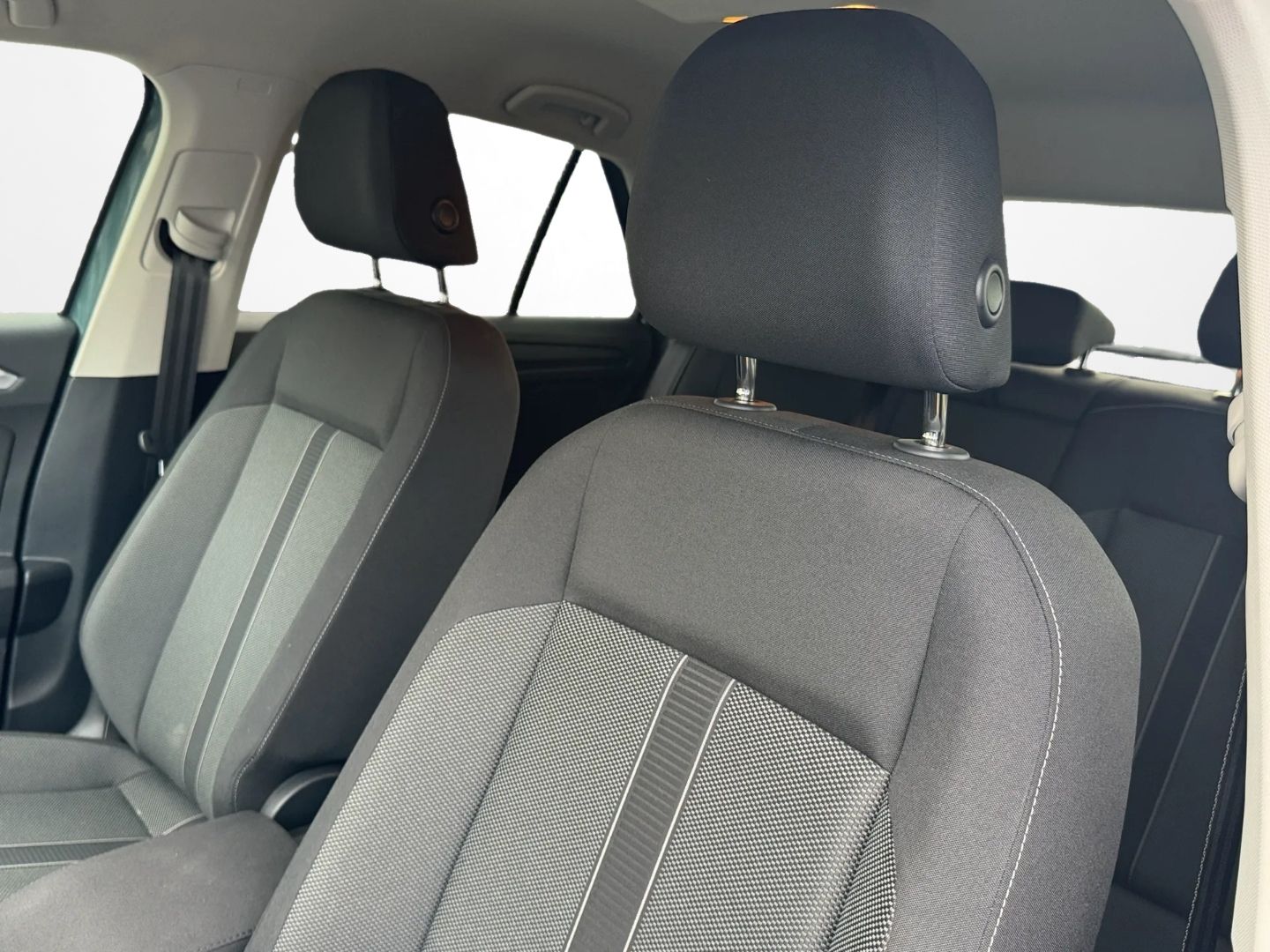 T-Roc 1.5 TSI DSG *NAVI*KEYLESS*LED*