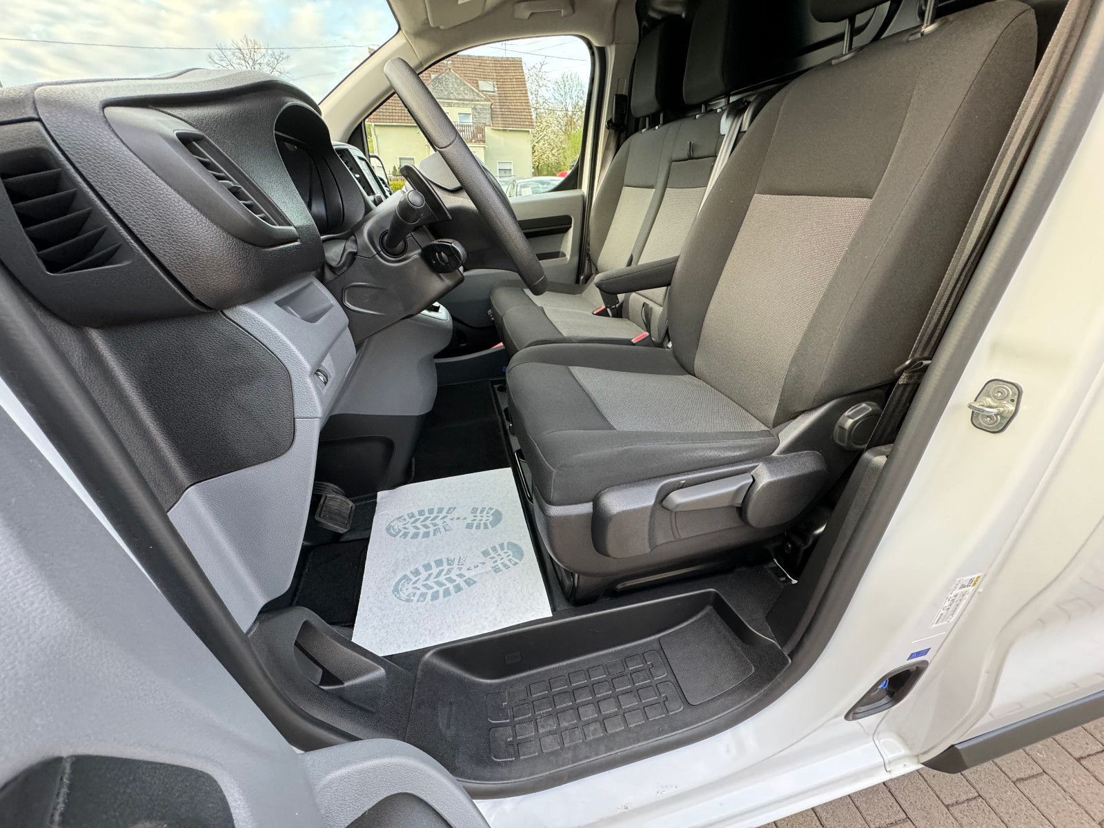 PEUGEOT Expert, 2023, Diesel, 144 PS