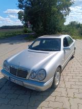Mercedes-Benz Mercedes E430 - Mercedes-Benz E 430 aus 1997