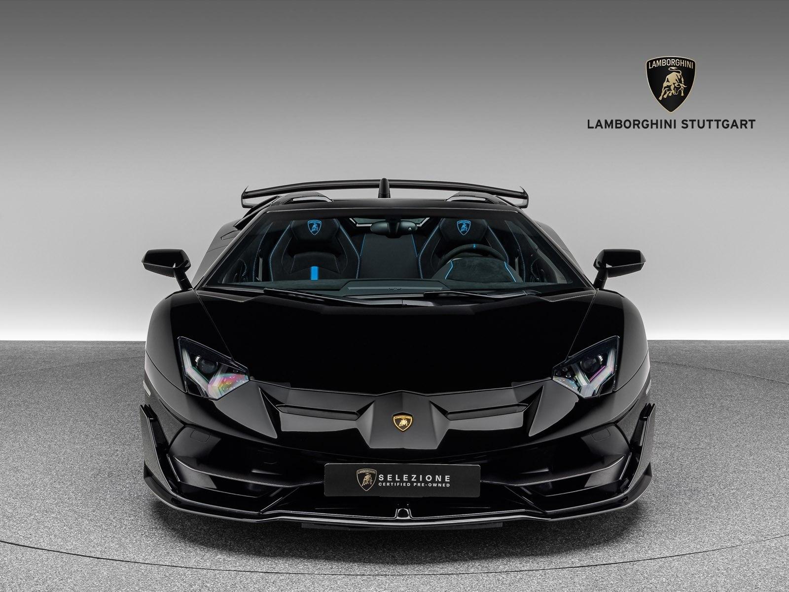 Lamborghini Aventador SVJ Roadster