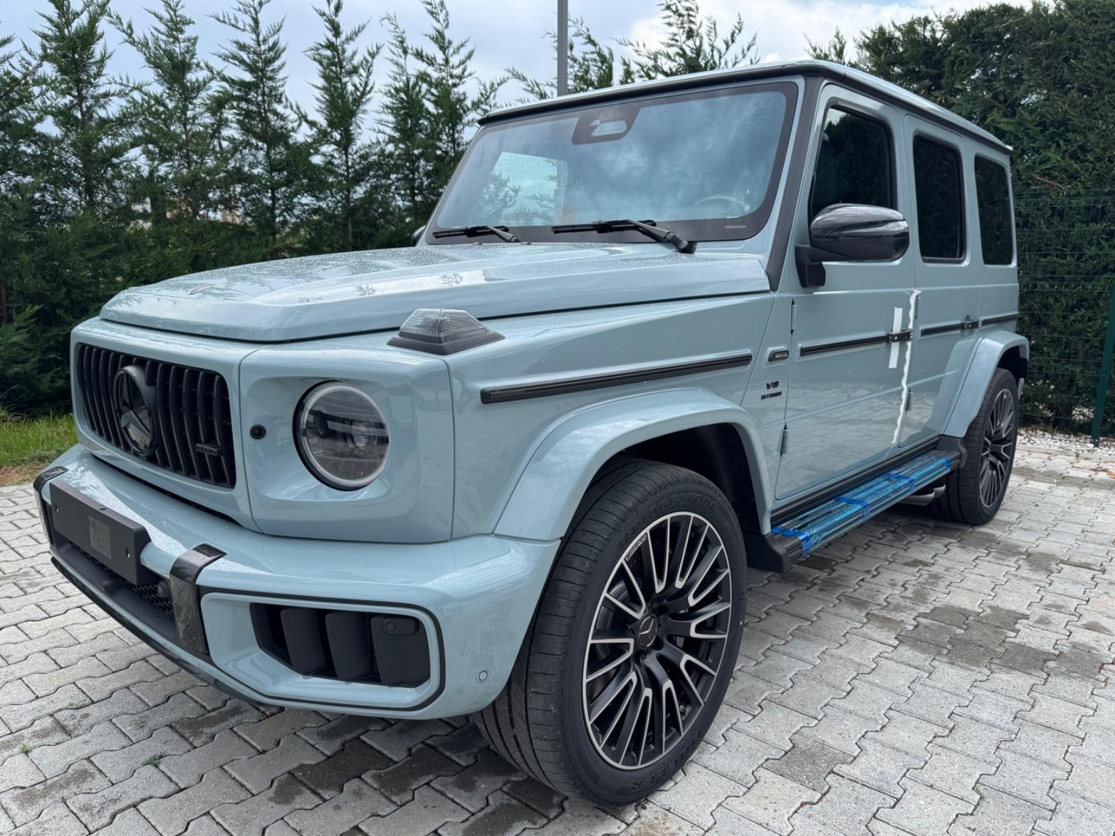 Mercedes-Benz MY27|WEISS INT|CARBON EXT|ACTIVE RIDE|SUPERIOR|