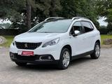 Peugeot 2008 Style - Peugeot: Style