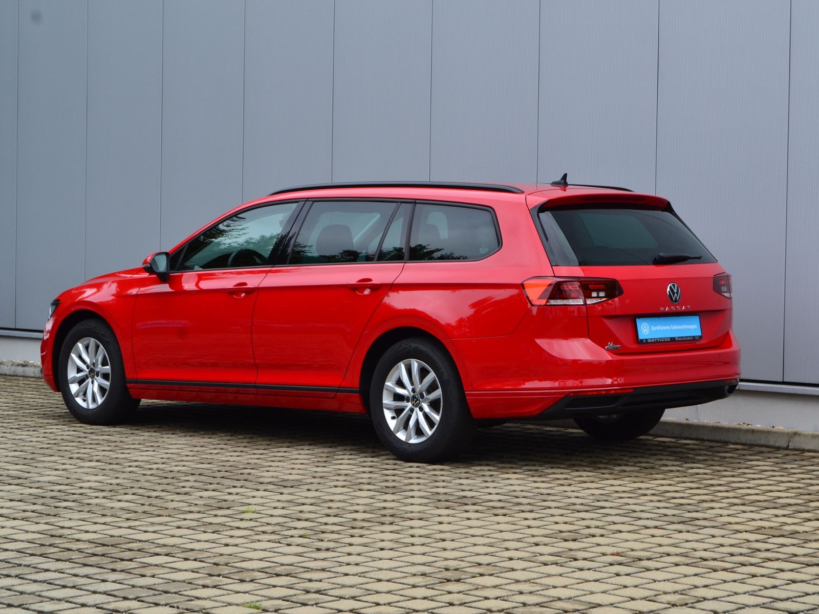 Passat Variant 2.0 TDI AHK/LED/NAVI+VZE/BUSINESS