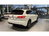 Volkswagen Touareg R 4Motion eHybrid 3.0 V6 TSI EU6d - Volkswagen Touareg: Leder