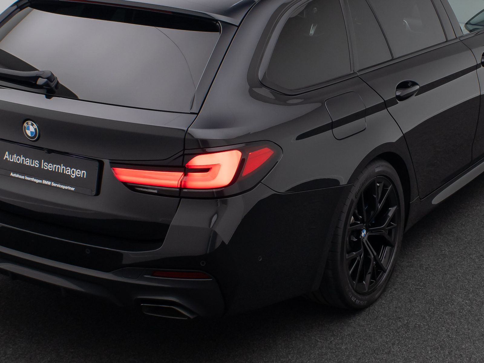 Fahrzeugabbildung BMW 540d xD M Sport DAB HUD HiFi Laser AHK Panorama