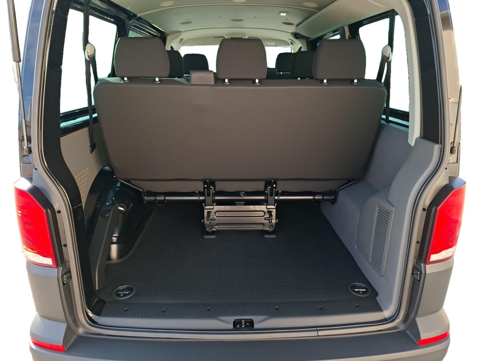 Volkswagen T6.1 Transporter Kombi 9 Sitzer RFK Clima ACC