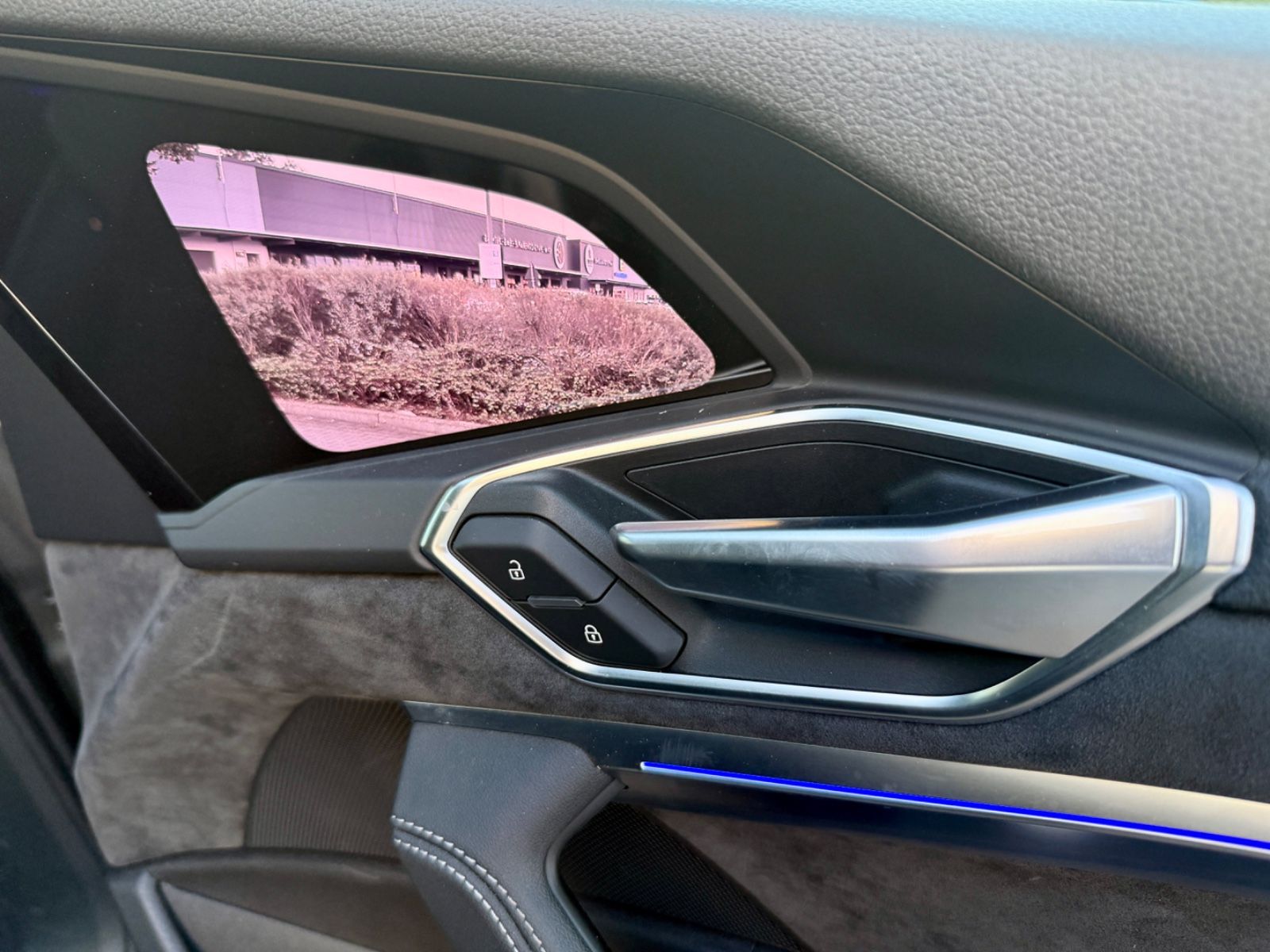Audi e-tron 55 quattro S line Vollausstattung
