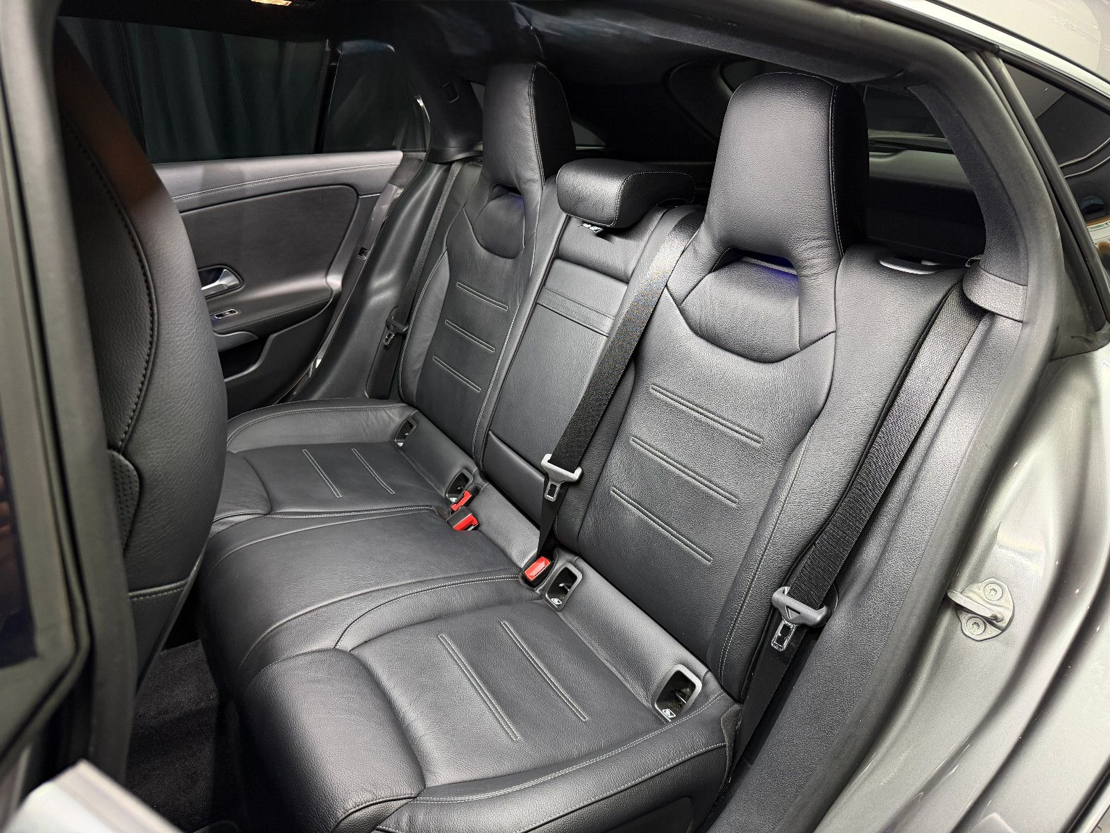 Fahrzeugabbildung Mercedes-Benz CLA 45 AMG Shooting Brake 4Matic|VOLL|