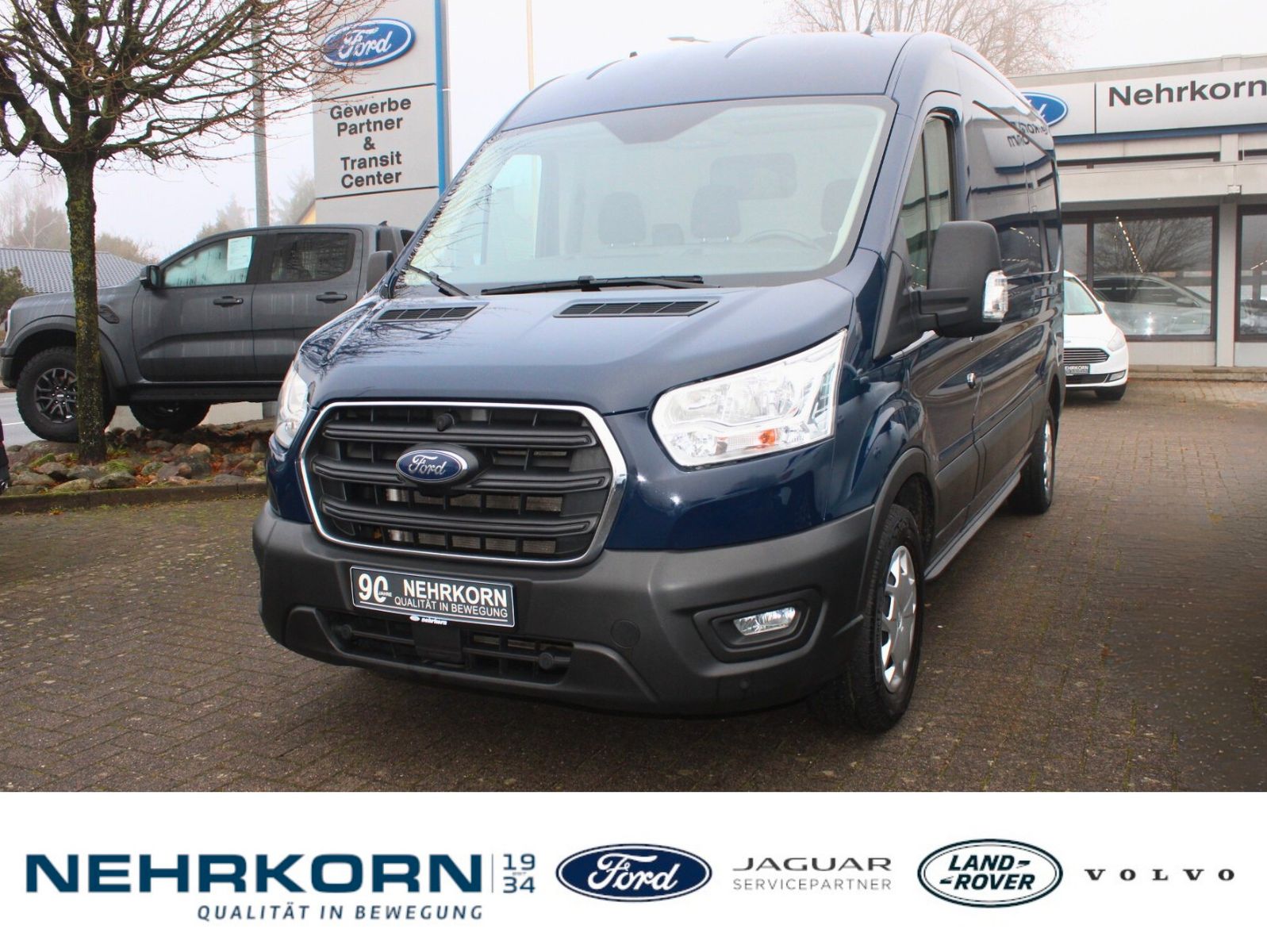 Fahrzeugabbildung Ford Transit 350 L3 H2 Kasten hoch lang KLIMA RFK AHK