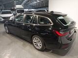 BMW 330d MHD Advantage  LED|Navi|PDC|Sitzheiz.|AHK - BMW 3er Reihe: Kombi