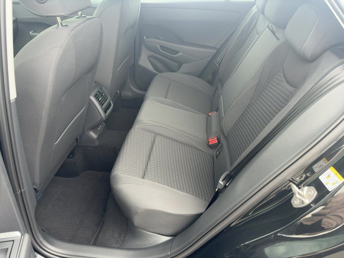 Volkswagen T-Roc - Bild 11