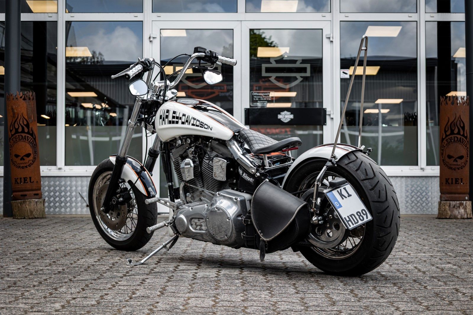 Fahrzeugabbildung Harley-Davidson FXST Softail Standard - CUSTOM - VERGASER - EVO