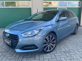 Hyundai i40 cw Premium/NAVI/RCAM/LEDER/SOUND/KEYLESS - Hyundai mit Diesel-Antrieb: Kombi