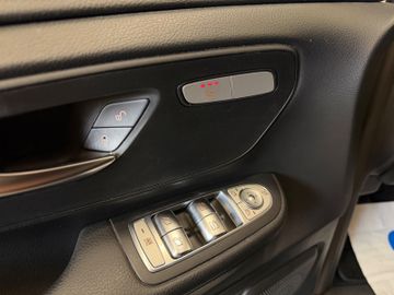 Mercedes V 250 - 12