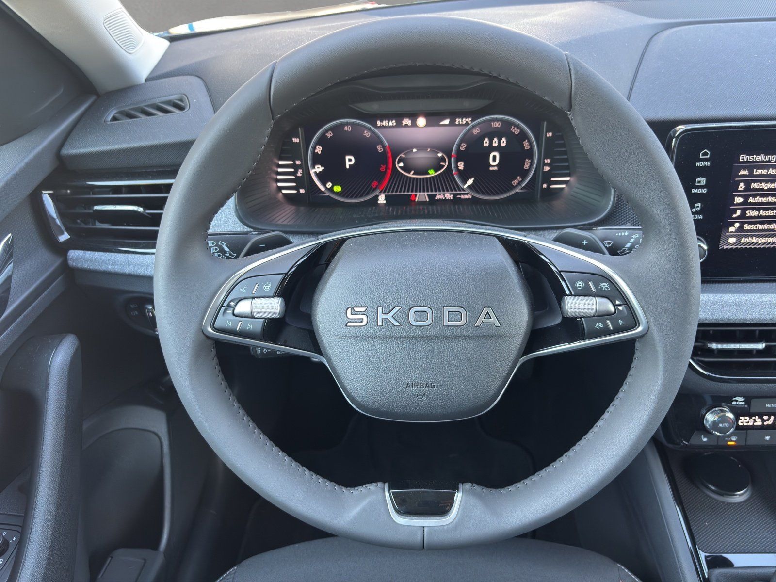 Fahrzeugabbildung SKODA Kamiq Balance 1,0 TSI 85 kW DSG AHK/MATRIX/ACC/