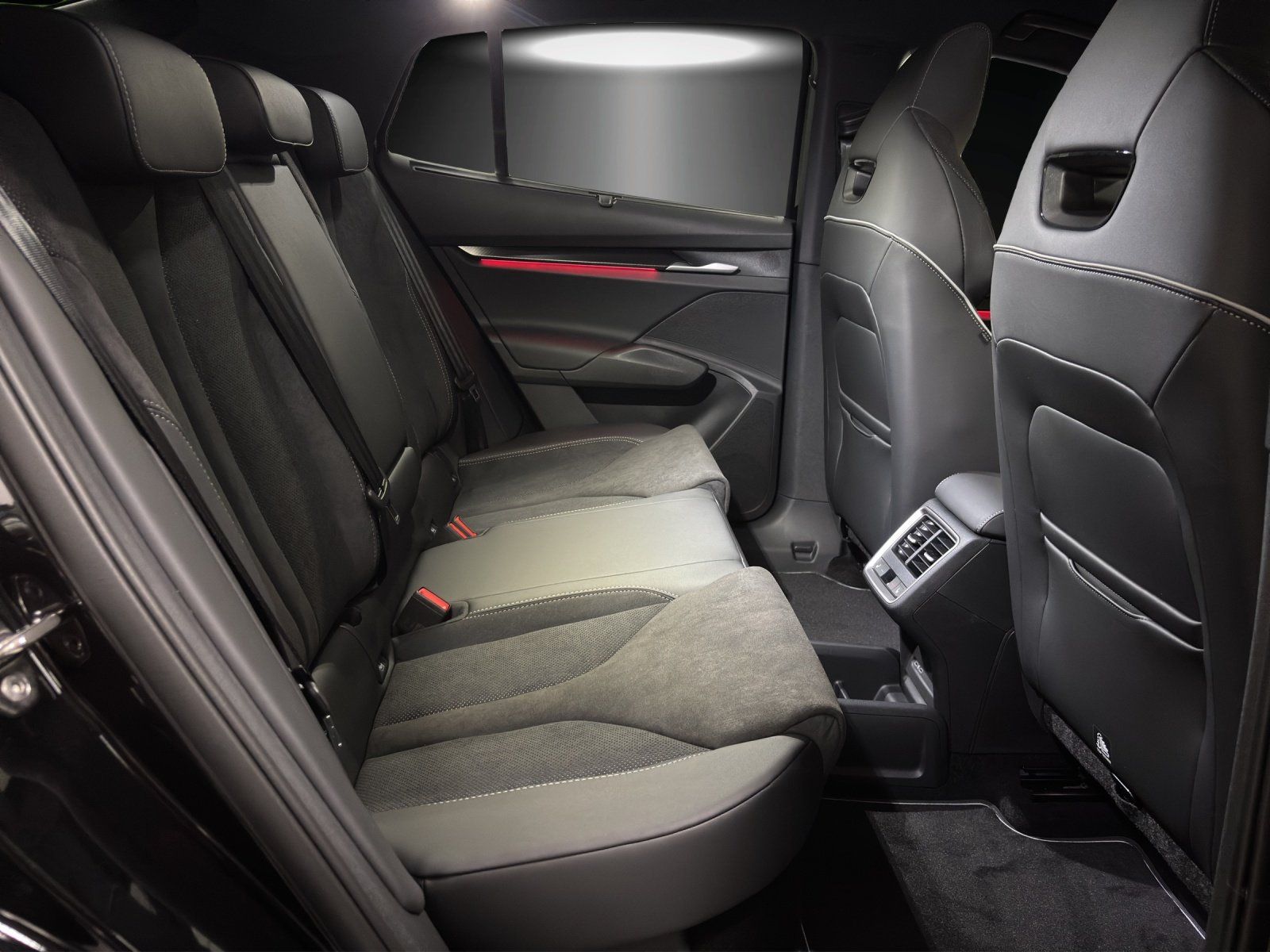 Fahrzeugabbildung SKODA Enyaq Coupe 85 Sportline