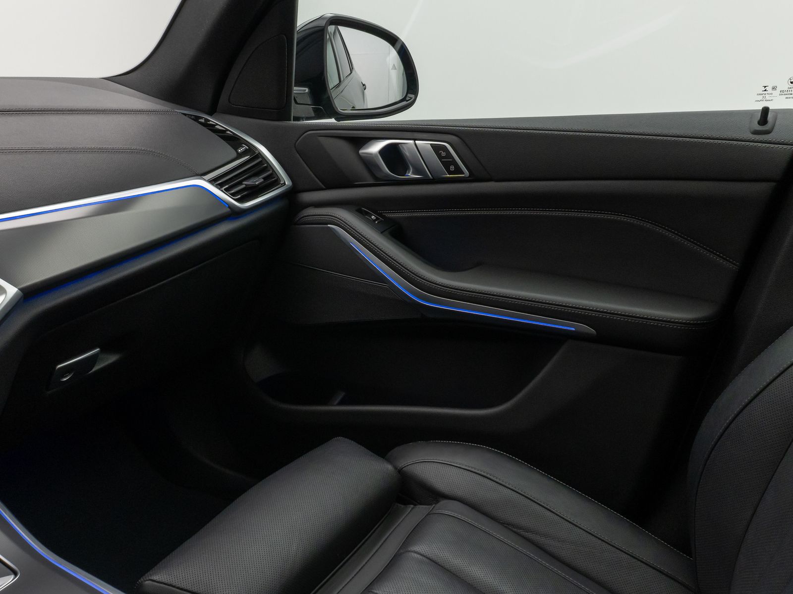 Fahrzeugabbildung BMW X5 xD40d M Sport Panorama Kamera HUD DAB HiFi