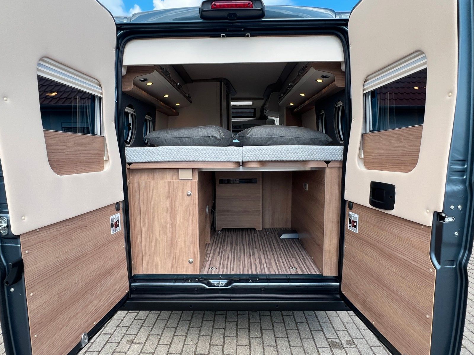 Fahrzeugabbildung Malibu Van diversity GT skyview 640 LE KE