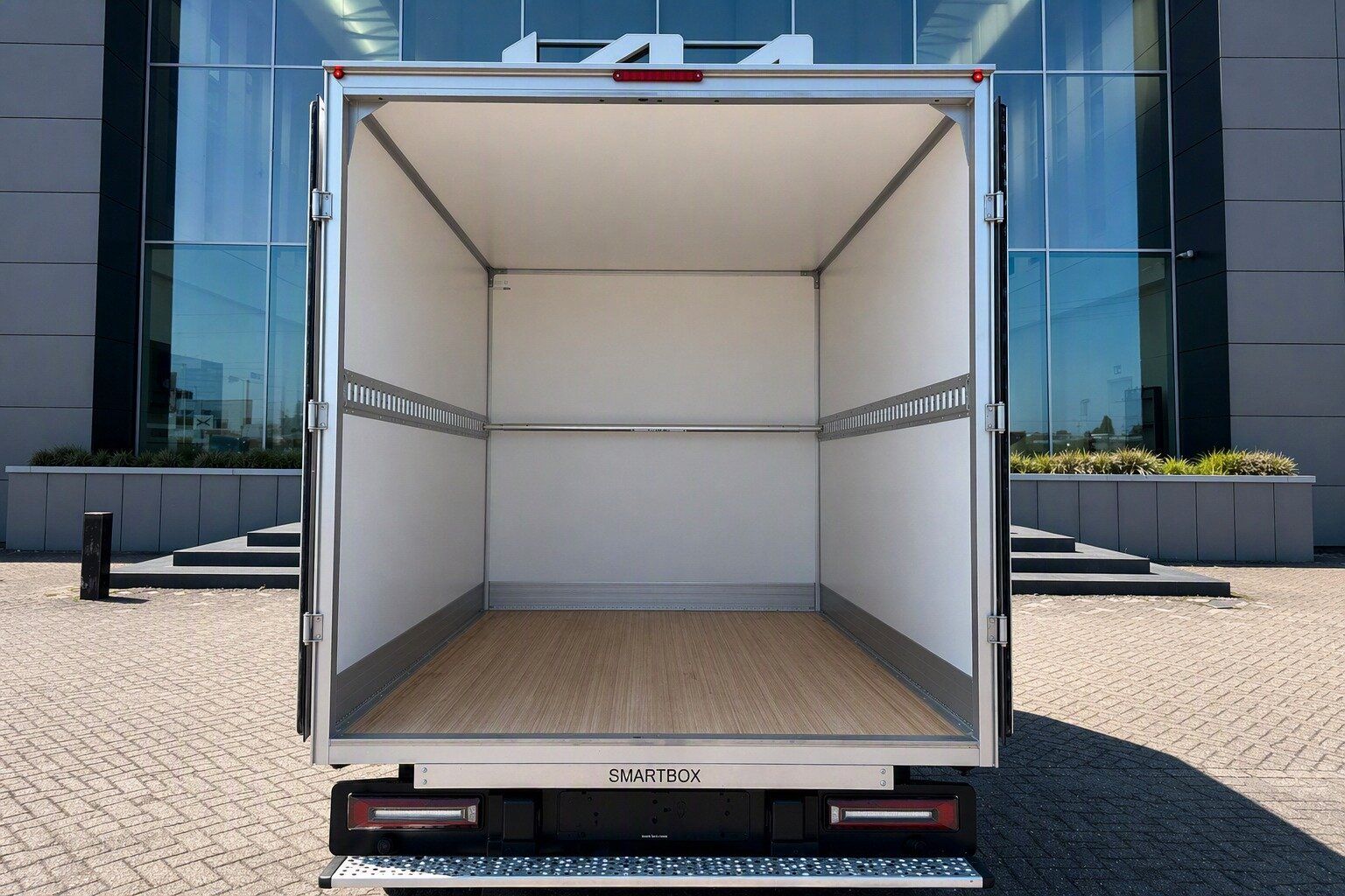 Fahrzeugabbildung Kia PV5 Chassis Cab Smartbox Kofferaufbau