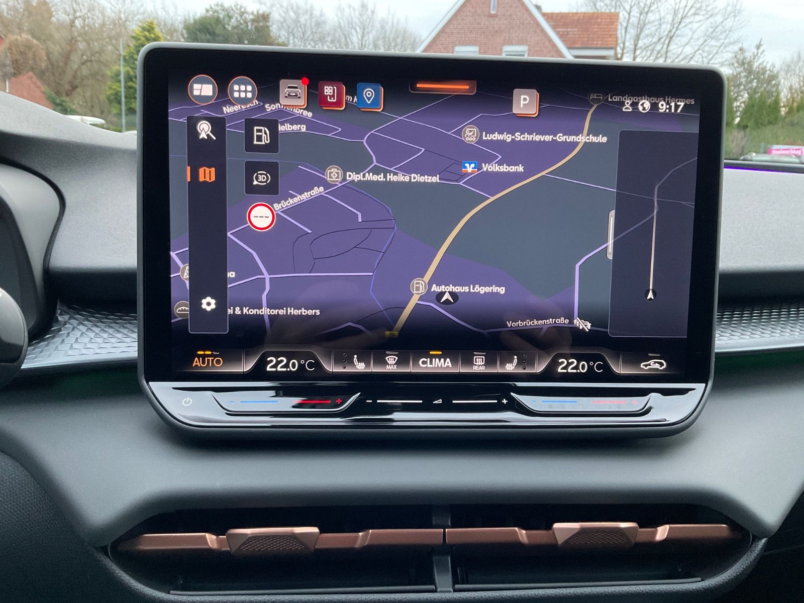Fahrzeugabbildung CUPRA Terramar 1.5 eTSI/DSG AHK schwenk,Navi,360Kamera