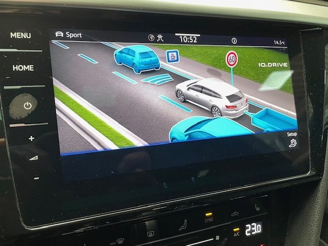 Arteon Shooting Brake R-Line 2.0 TDI 4M  Navi 36