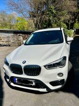 BMW X1 xDrive20i Sport Line Aut. Navi. Leder