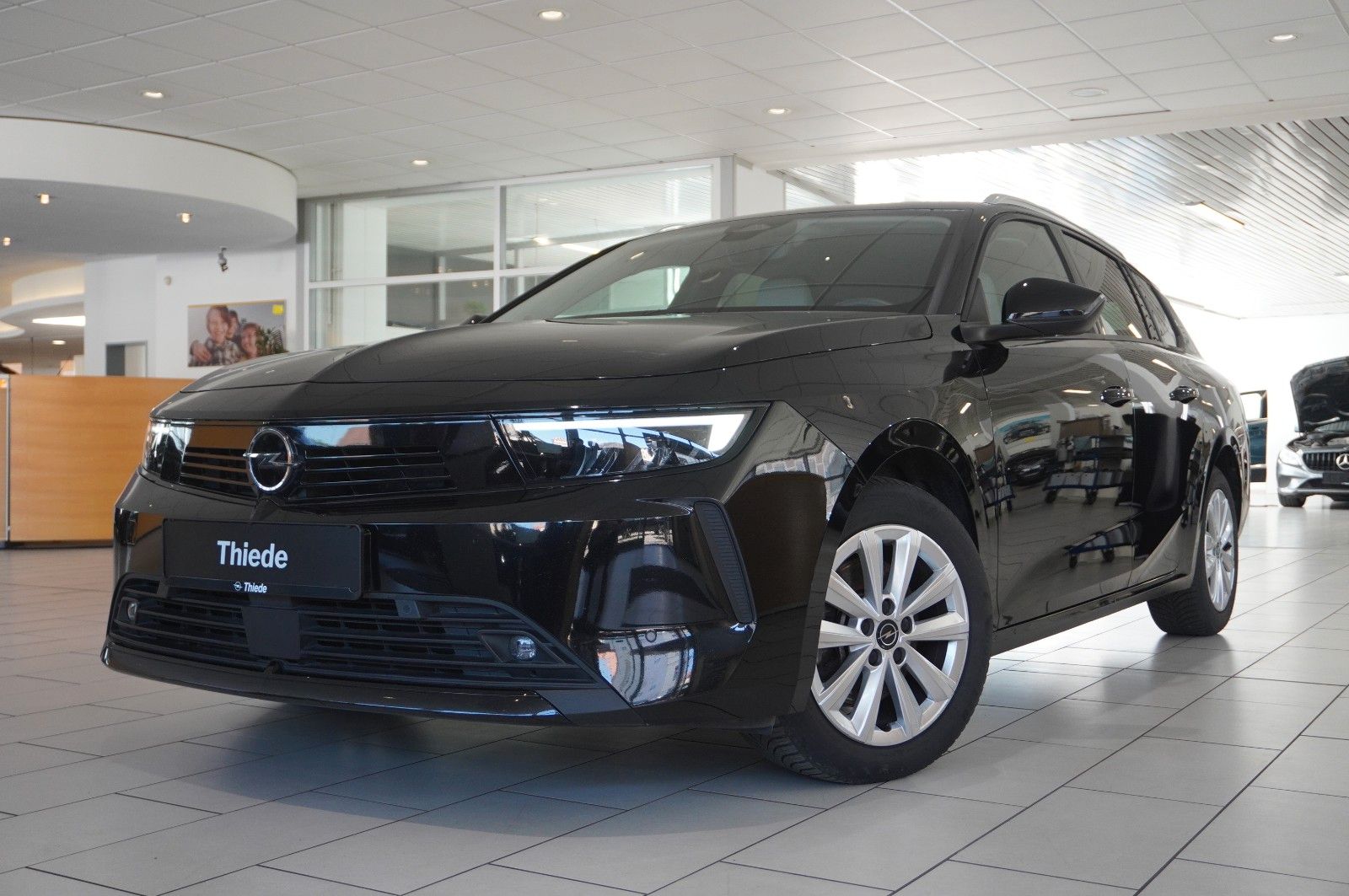 Fahrzeugabbildung Opel Astra L ST 1.5D ELEGANCE NAVI/LED/KAMERA/ACC/DAB