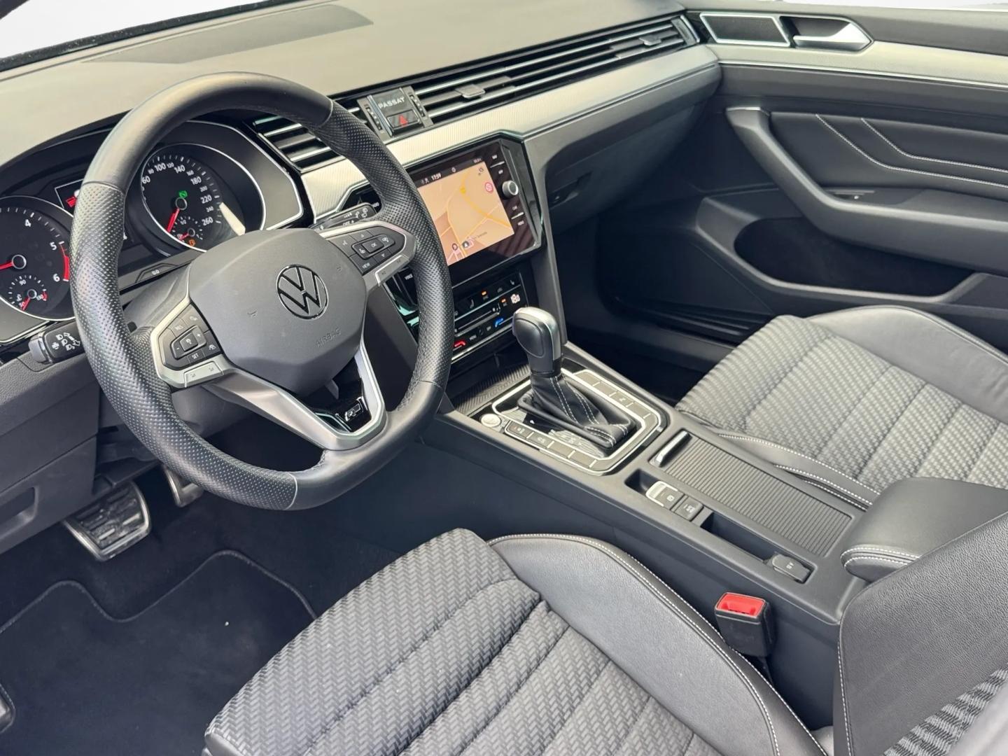 Volkswagen Passat 2.0 TDI R-LINE *LED*NAVI*DCC*, миниатюра 8
