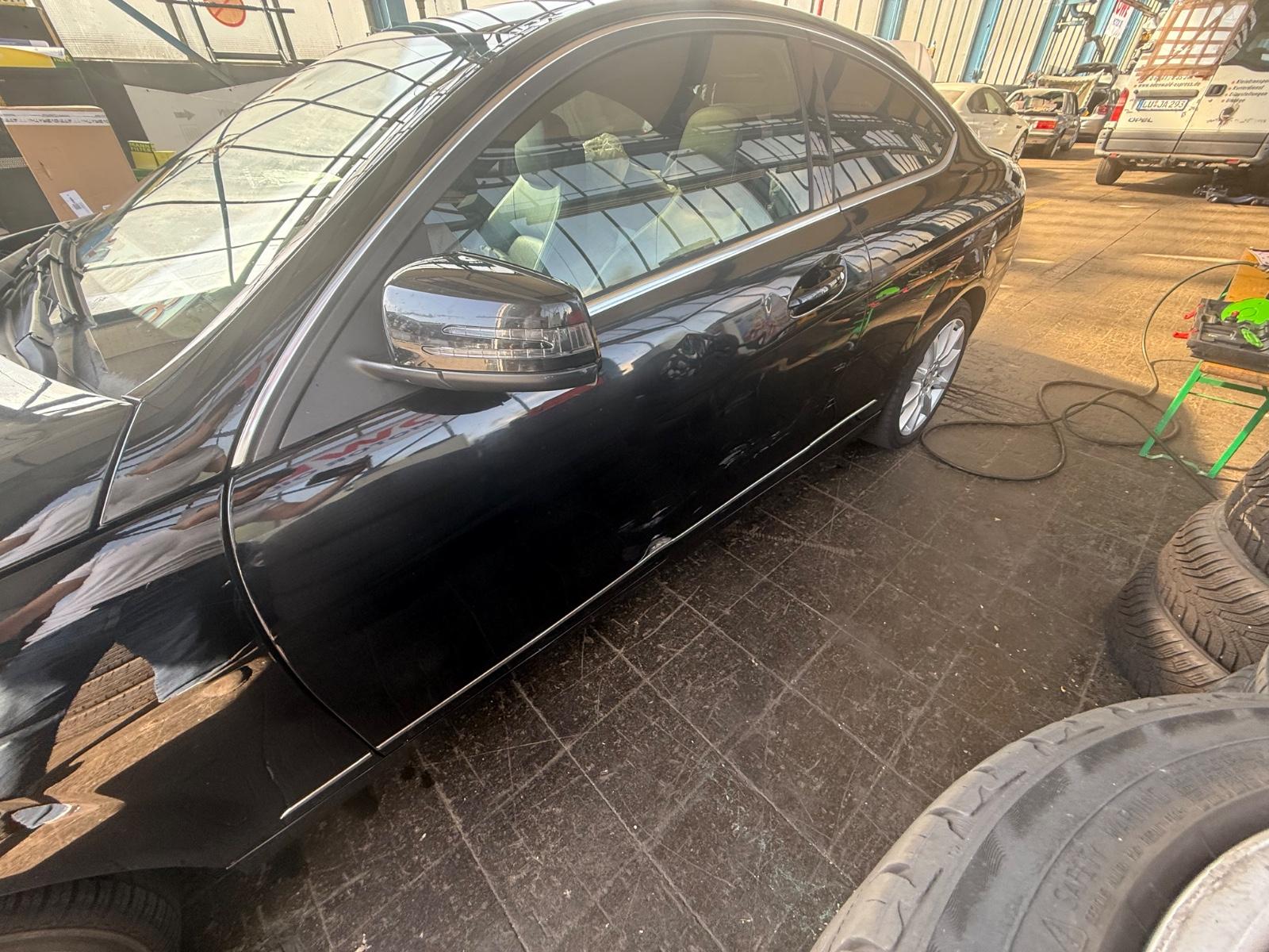 Mercedes-Benz CE 220 C 220 CDI BlueEFF. Coupé Standard