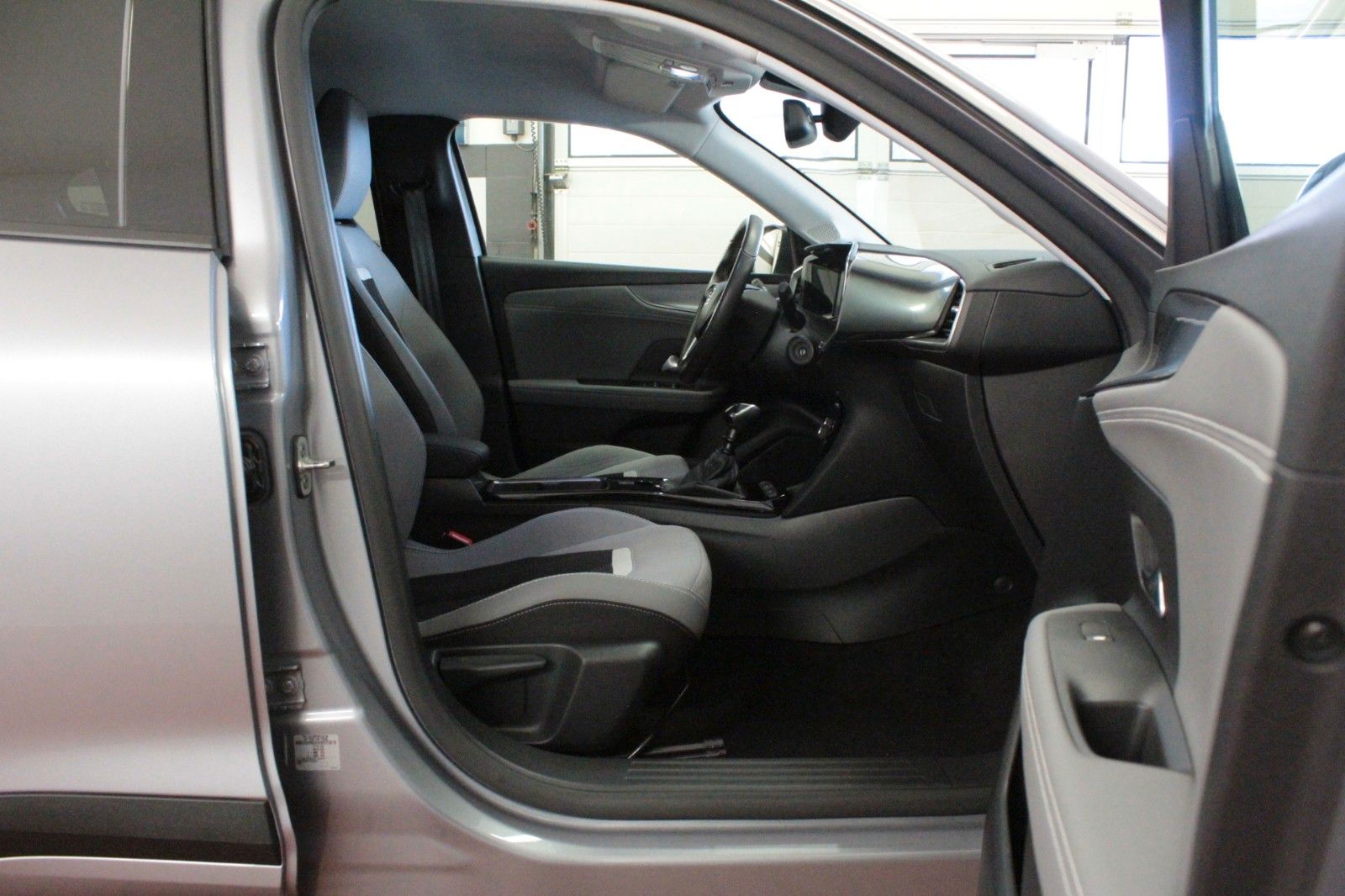 Fahrzeugabbildung Opel Mokka 1.2 Turbo 96kW Elegance Technologie-Paket