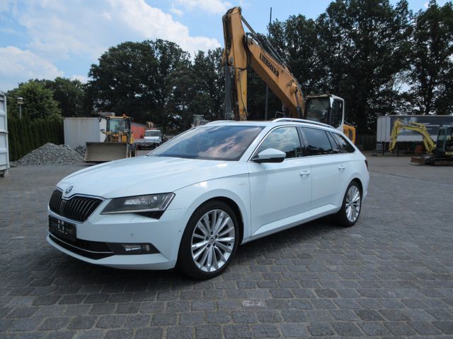 Skoda Superb Combi 2.0 TDi 4X4 DSG Laurin & Klement