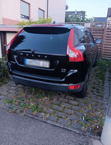 Volvo Xc60 D5 AWD zu verkaufen