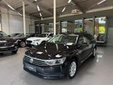 Volkswagen Passat  Variant 1.4 TSI BMT LED Navi Tempomat  - Volkswagen Passat mit Benzin-Antrieb: Kombi, 1.4