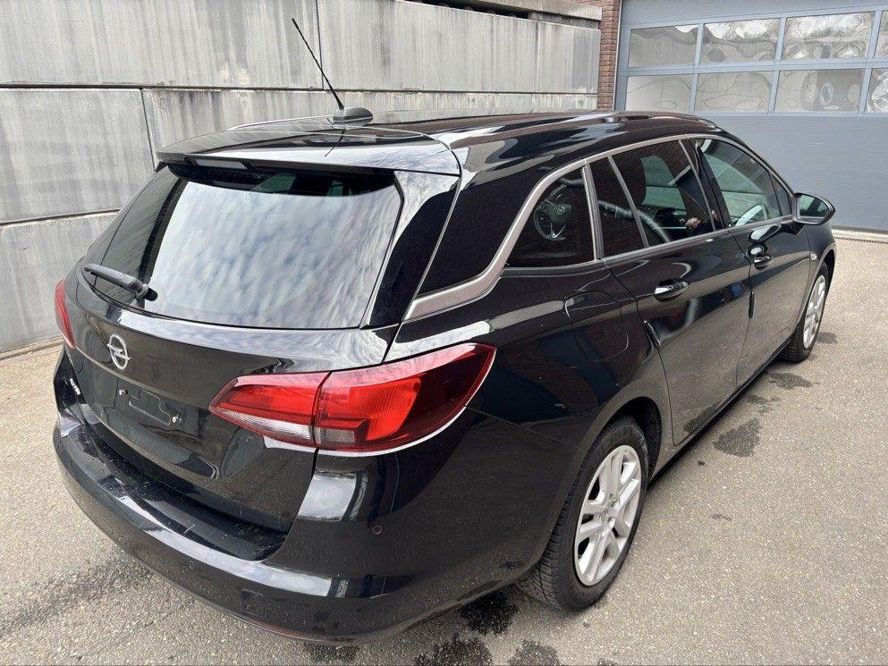 Opel Astra Sportstourer 1.2 Turbo Business Start/Stop