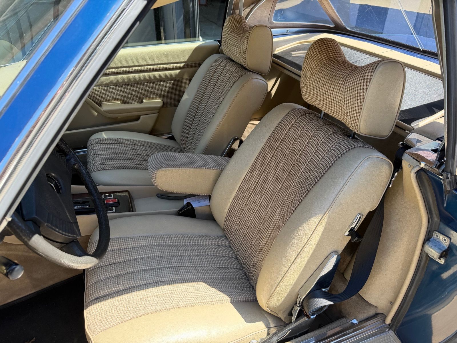Fahrzeugabbildung Mercedes-Benz SL 280, Deutsches Fahrzeug, kompl. überarbeitet