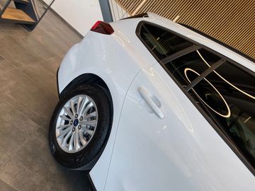 Ford Focus Turnier Cool & Connect 1.5 TDCi*NAVI*LED*