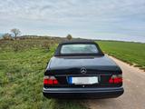 Mercedes-Benz E 200 FINAL EDITION E 200 - Mercedes-Benz E-Class aus 1997