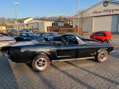 FORD Mustang Cabrio Top Zustand Classic Data 2 400PS FORD Mustang Cabrio Top Zustand Classic Data 2 400PS
