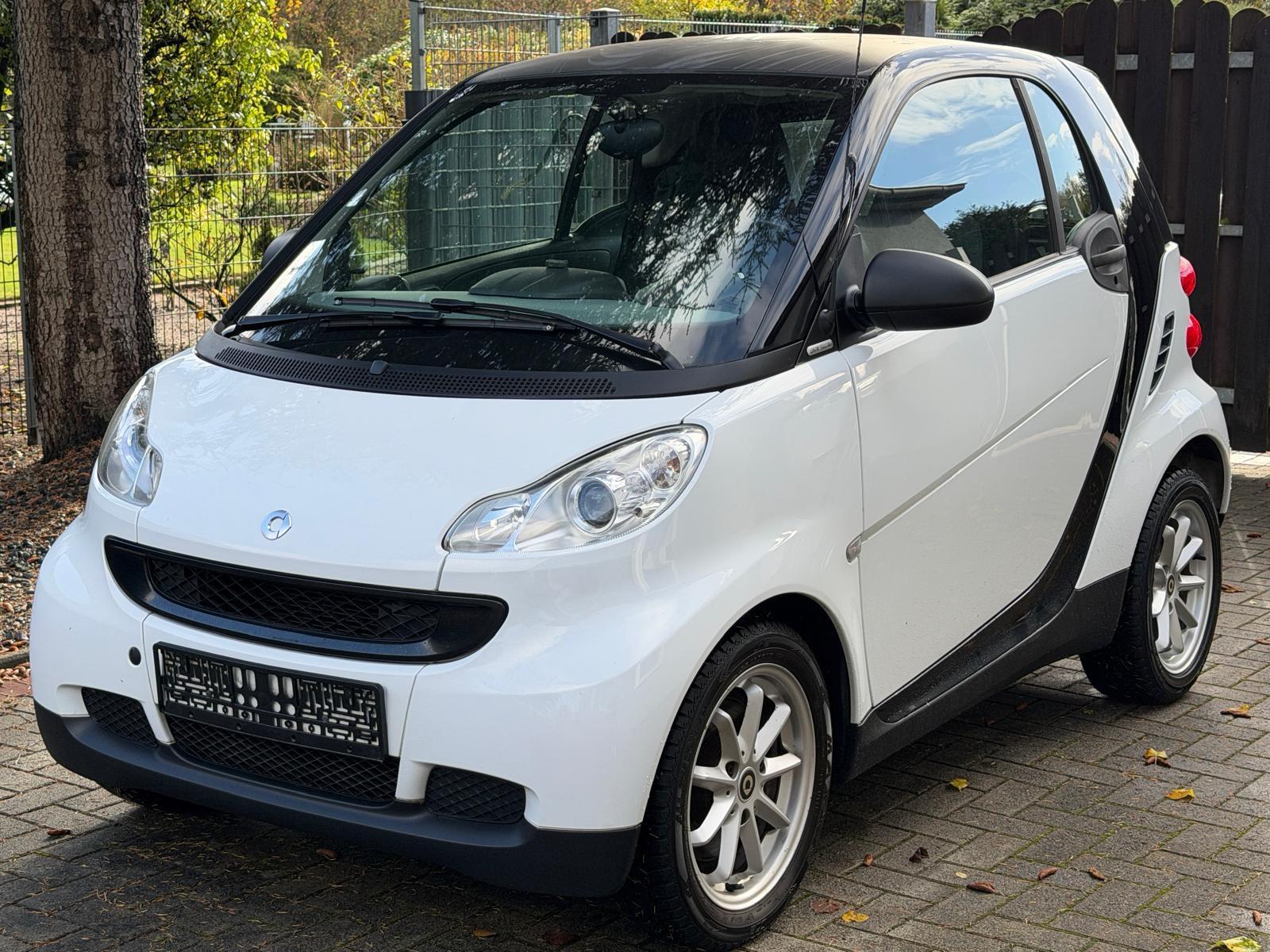 Smart ForTwo coupe MHD 45 kW White Limited Edition