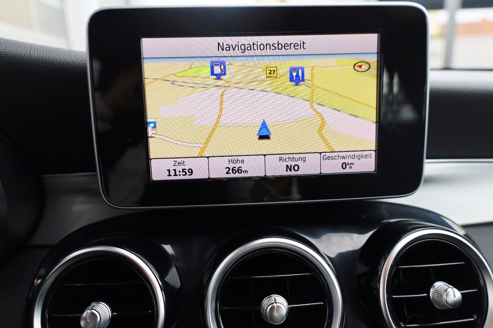Fahrzeugabbildung Mercedes-Benz Lim. C 220d Avantgarde T.Leder,Navi,SH,PDC