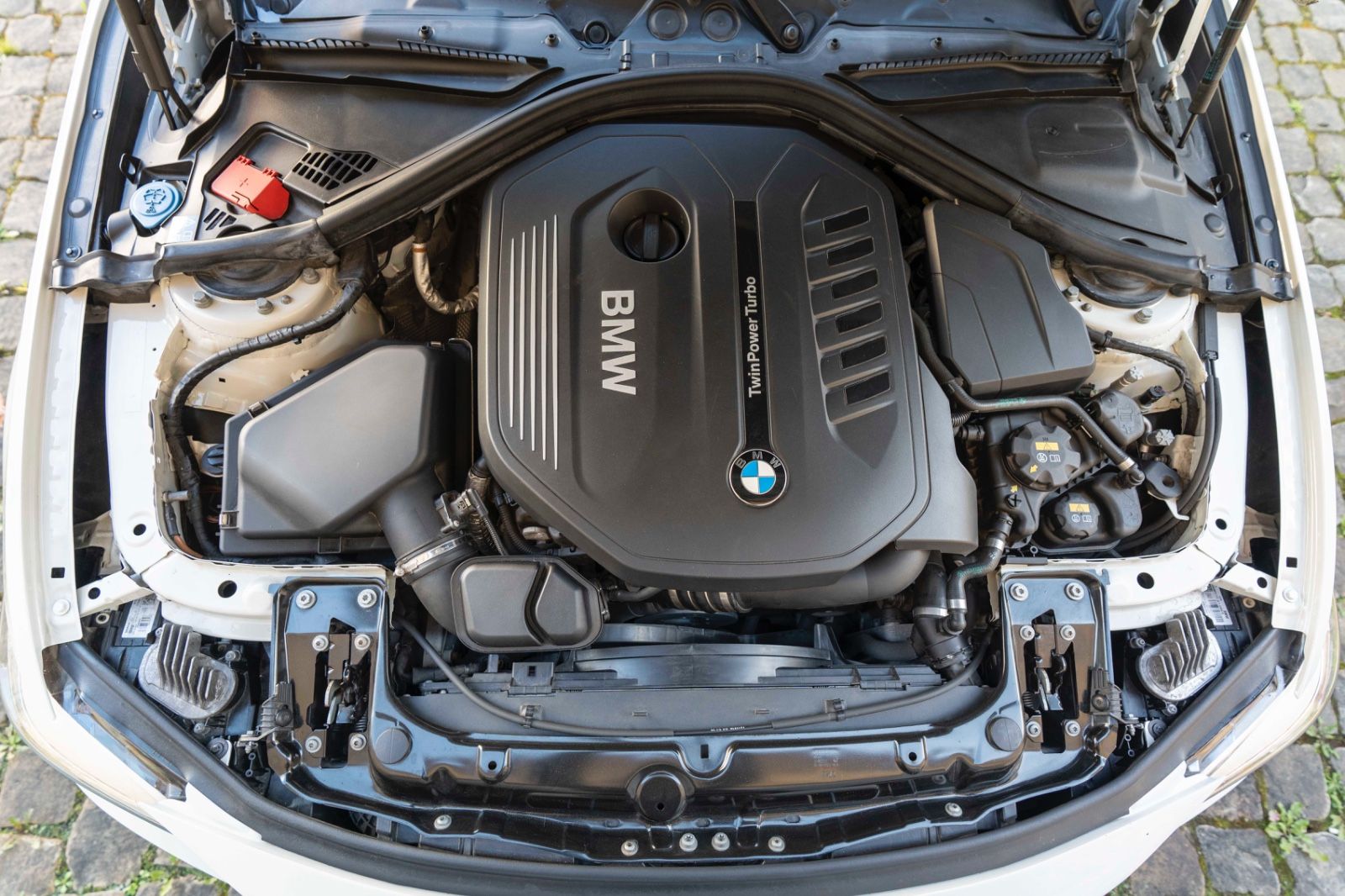 Fahrzeugabbildung BMW 440iX M-Performance H&K HUD LED KAM PDC TOTW