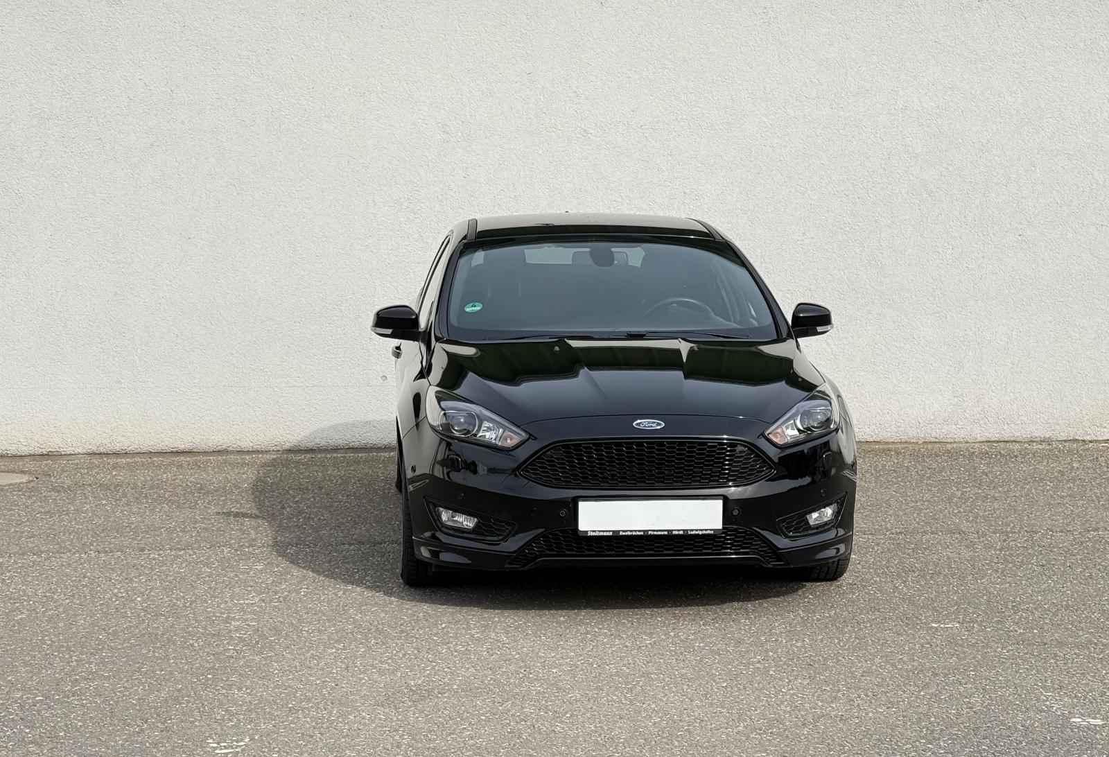 Ford Focus Lim. ST-Line/NAVI/XENON/SHZ/PDC/SHZ/MFL/